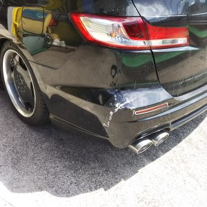 オデッセイFRPエアロリアバンパー修正塗装